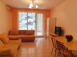 Lazur Apartments