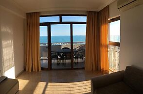 Lazur Apartments