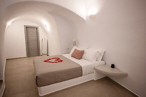 Three Domes Oia - an Iconic Collection