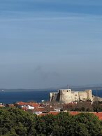 DIONE BOZCAADA