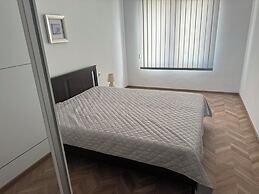 Etara 4 Apartments