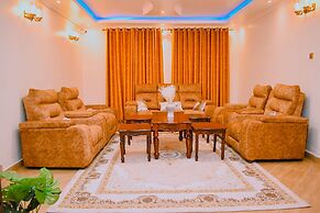 Lux Suites Lions Den Holiday Homes