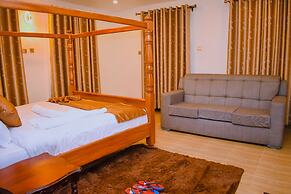 Lux Suites Lions Den Holiday Homes