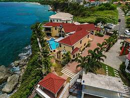 Luxury Oceanfront Villa in Tower Isle