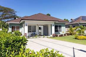 Draxhall Beach Access Gated Community Full Air Con