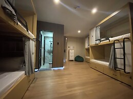 BuenaSentro Hostel