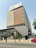 Easy Stay at the Lennox