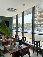 Easy Stay at the Lennox