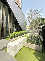 Easy Stay at the Lennox