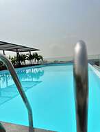 Easy Stay at the Lennox