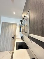 Easy Stay at the Lennox