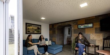 Sunset Pool House in Feteira