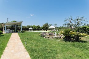 Trullo Letizia con piscina