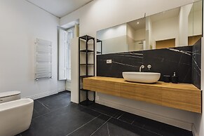 Upscale Urban Apartment by Wonderful Italy