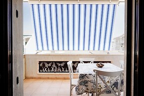 Appartamento a Torre Canne con balcone