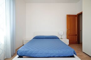 Appartamento a Torre Canne con balcone