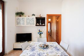 Appartamento a Torre Canne con balcone