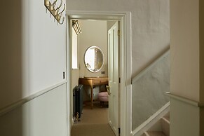 Gardeners Cottage