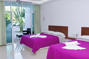 COSTA MADERO RESORT