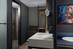 Aloft Istanbul Karakoy