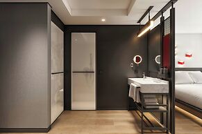Aloft Istanbul Karakoy