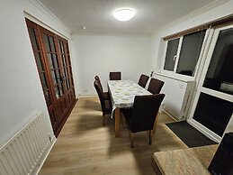 Stay,work, Relax Ideal for Crews and Long Stays