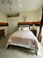Quiet Lakeview Home