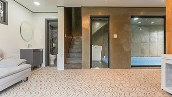 Taean Aloha Oe Pet Pool Villa