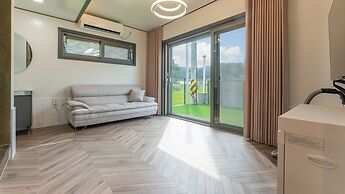 Taean Aloha Oe Pet Pool Villa