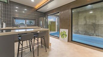 Taean Aloha Oe Pet Pool Villa