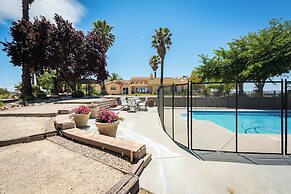 Hilltop Oasis