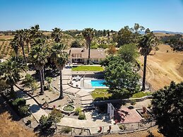 Hilltop Oasis