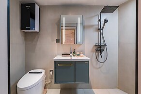 Peking quadrangle Hotel