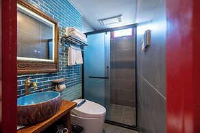 Peking quadrangle Hotel