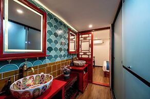 Peking quadrangle Hotel