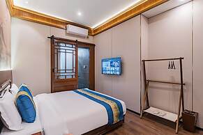 Peking quadrangle Hotel