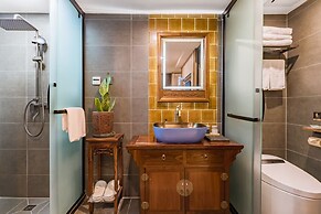 Peking quadrangle Hotel