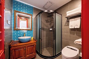 Peking quadrangle Hotel