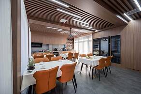 Peking quadrangle Hotel