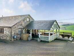 Sleeps 10 - Hot tub - Pool Table - Play Park