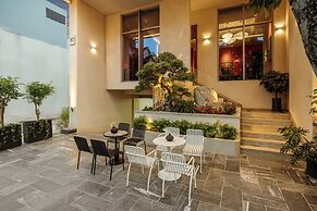 Amber Bay Hotel & Suites Da Nang