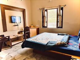 Hotel Shiv Shakti