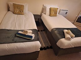 Tranquil Retreat in Ely City Center