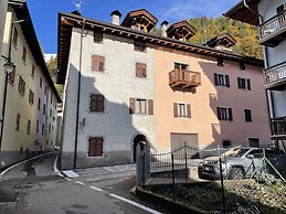 063 Bilocale Carisolo