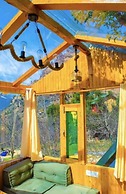 Manali Treehouse And Cafe