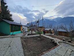 Manali Treehouse And Cafe