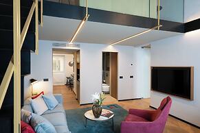 Arts & Crafts Apartments