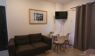 Gallery Luxury Suites by Cozy