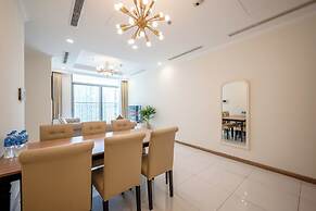 PD Pristine Apartment Landmark Plus