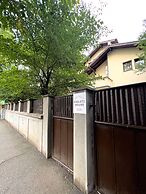 Kesletz House